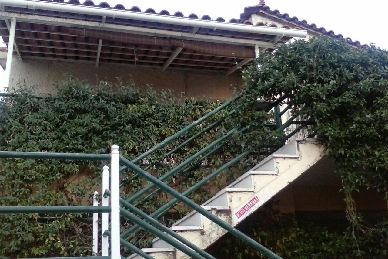 Cozy House 3 Apartment Vrachati Exterior photo